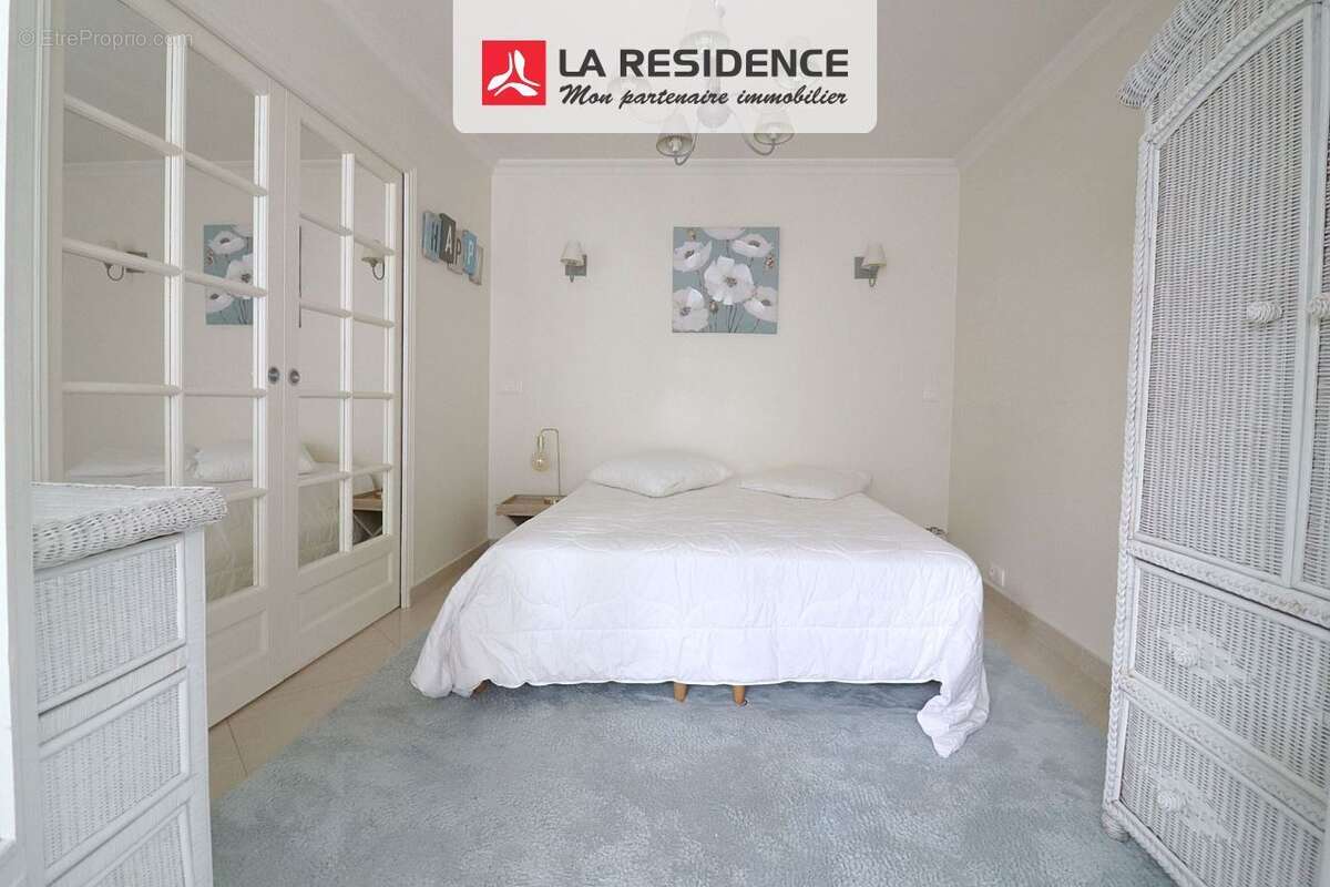 Appartement à VERSAILLES