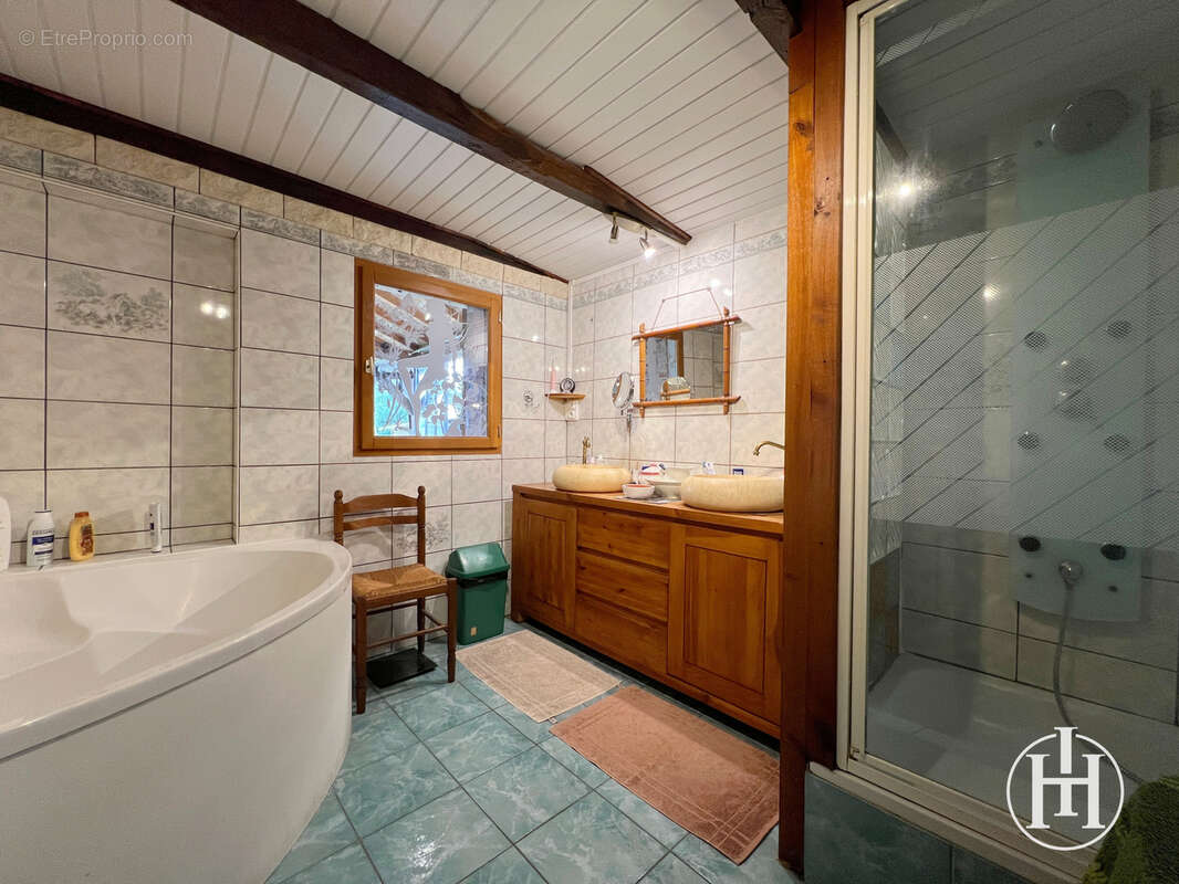 Maison à CHARENTON-DU-CHER