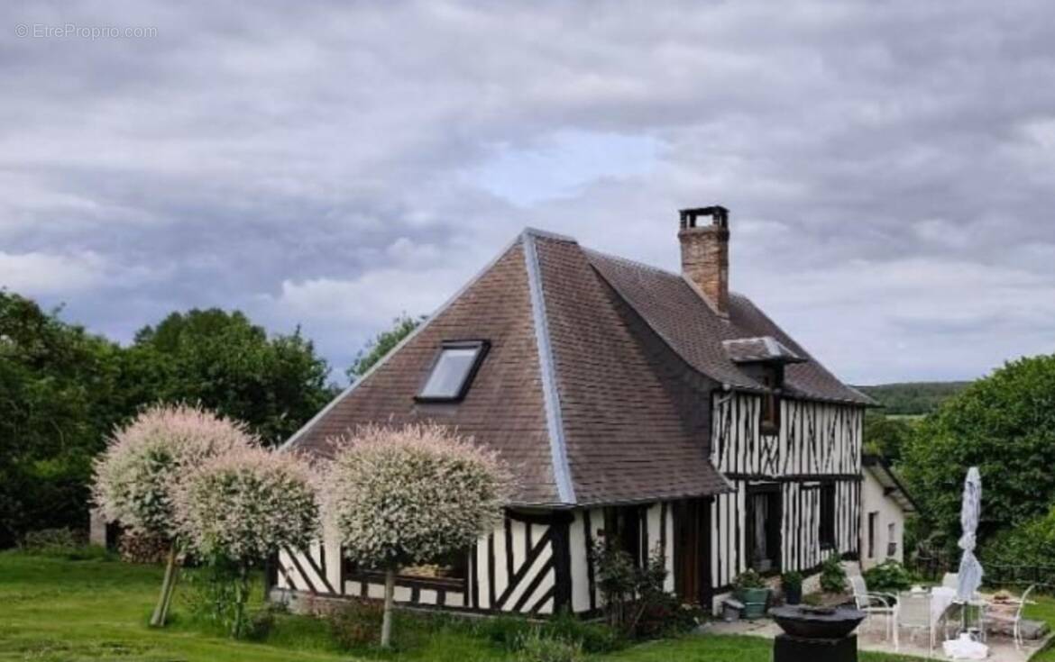 Maison à MONTFORT-SUR-RISLE