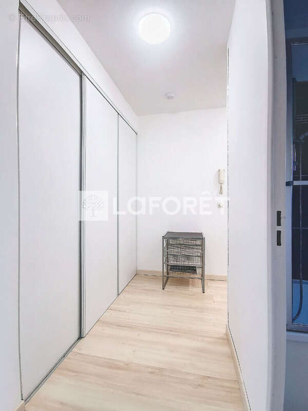 Appartement à MARLY-LA-VILLE