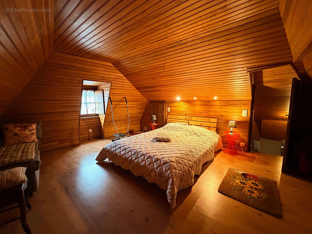 Maison à SAINT-CIRQ-LAPOPIE