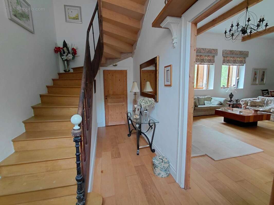 Charmante maison avec piscine à Puycelsi - photo 10