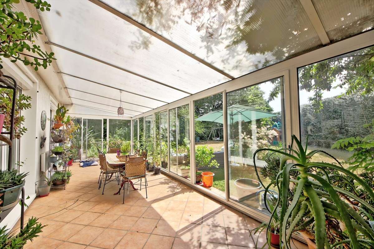 Maison 207 m² à Plaisir  - photo 7