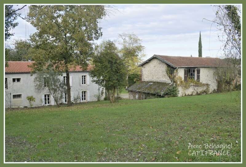 A vendre maison en pierre 162m2- 7 pièces SAINT MARTIN DE GOYNE (32) Dépendance- terrain 4000m2 - photo 2