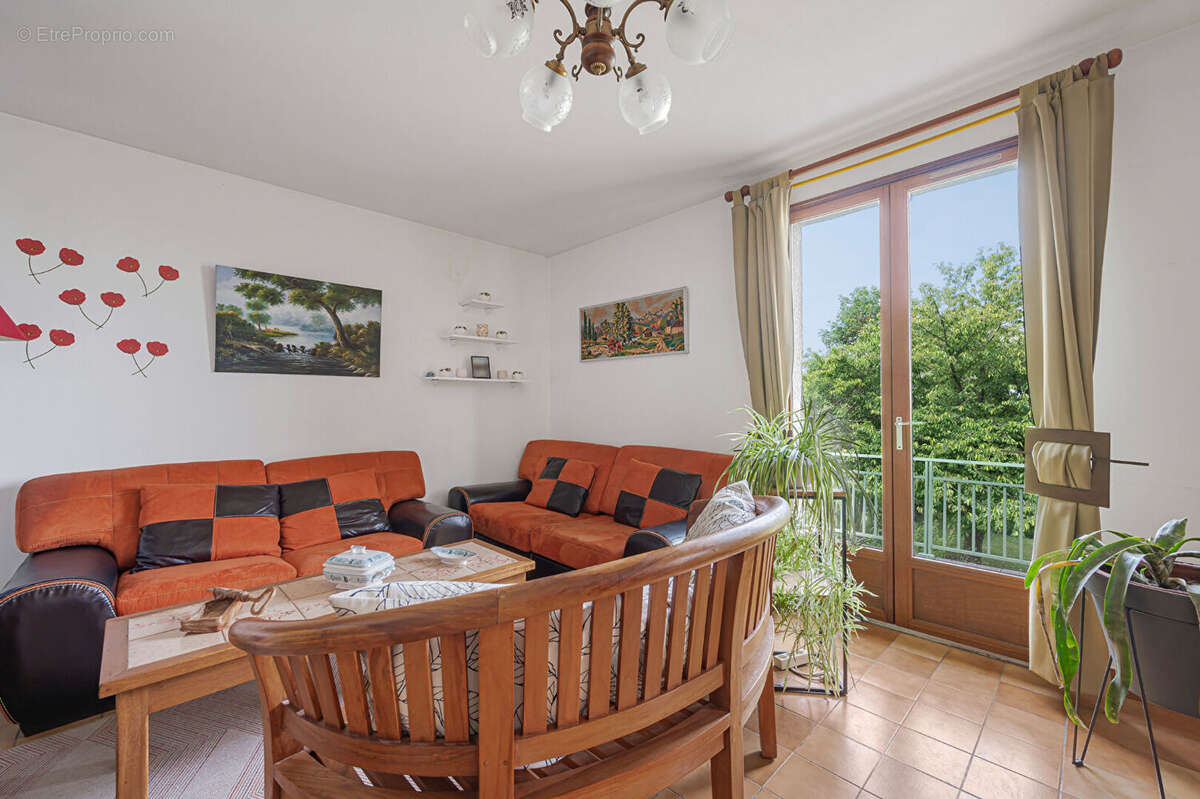 Maison avec grand jardin et terrasse - Calme et verdure - photo 4