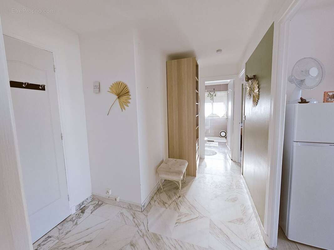 Appartement à LE CANNET