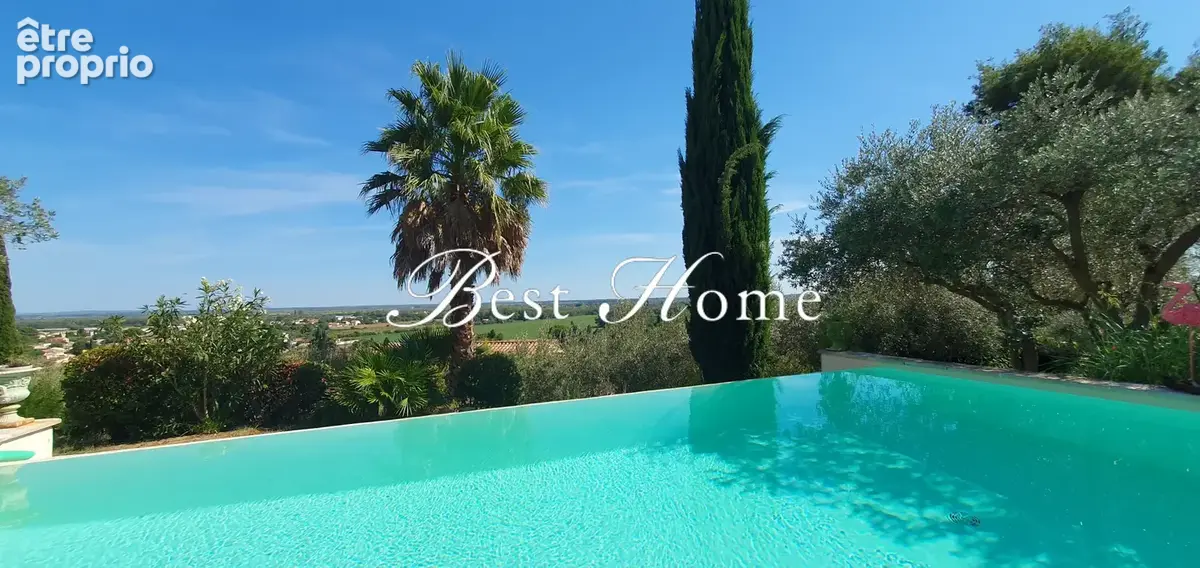 Proche d'Arles, et de Nîmes,  Magnifique villa sur la colline, en position dominante avec vue exceptionnelle, - photo 2