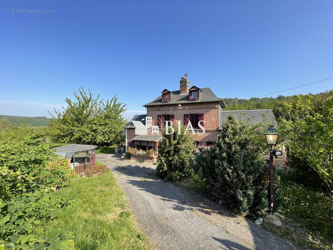 Maison à BRIONNE