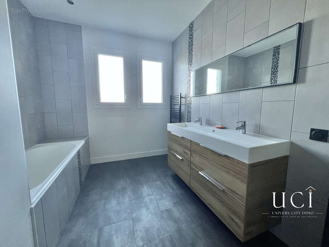 Maison 154 m² à Geneston  - photo 8