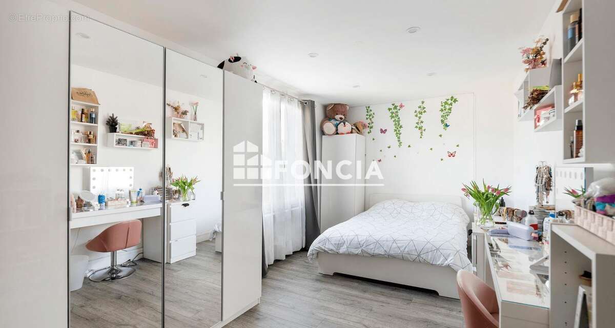 Maison à CHEVILLY-LARUE