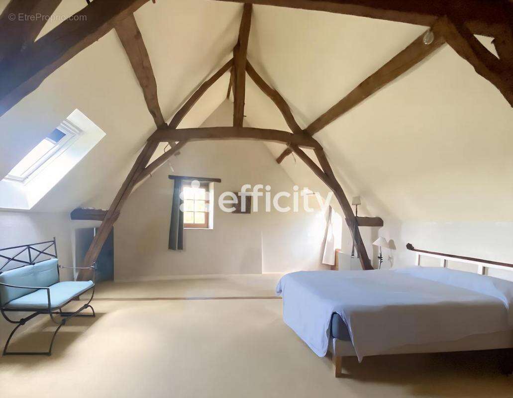 Maison à LA CHAPELLE-SUR-LOIRE