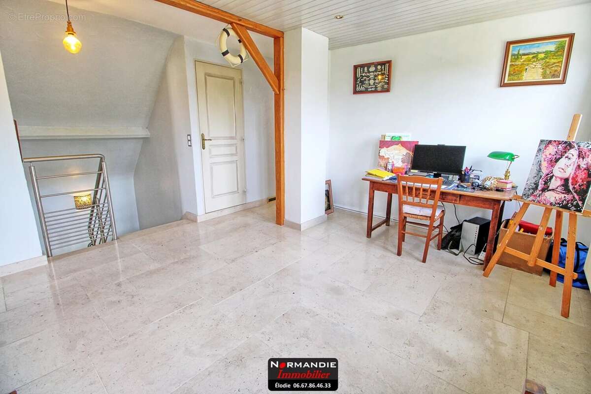 Maison à PETIT-COURONNE