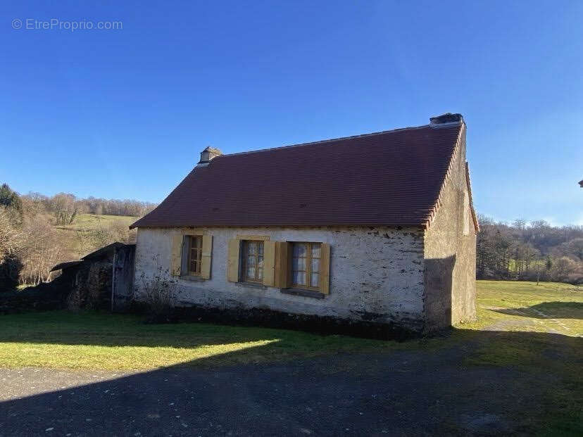 Maison à SARRAZAC