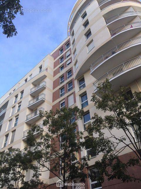 Photo 1 - Appartement à COURBEVOIE