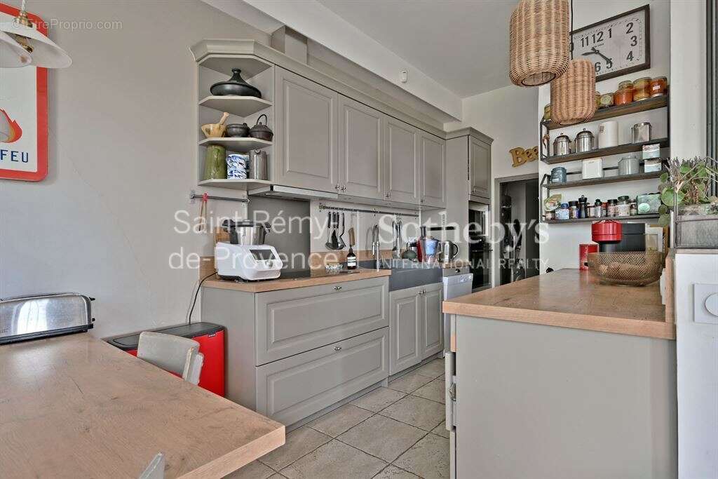 Maison à VILLENEUVE-LES-AVIGNON