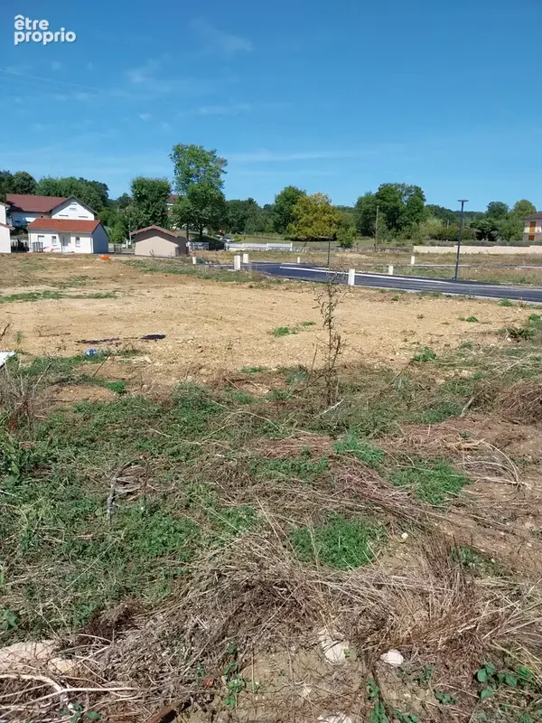 A vendre à Villereversure Terrain constructible et viabilisé 582 m2 - photo 8