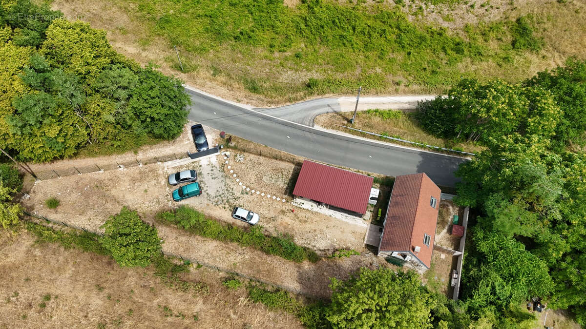 Maison en pierre avec hangar - photo 21