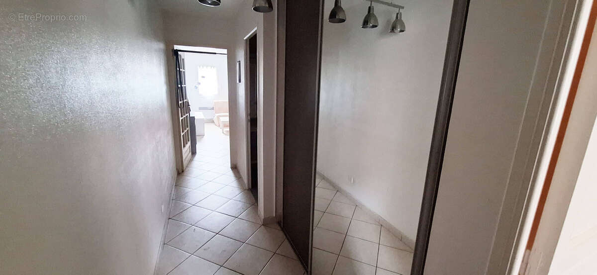 Idéal investisseur - t1 + parking privatif - bien vendu loué - photo 4