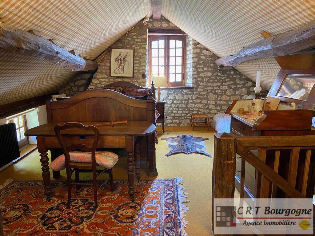 Maison à SAINT-MAURICE-LE-VIEIL