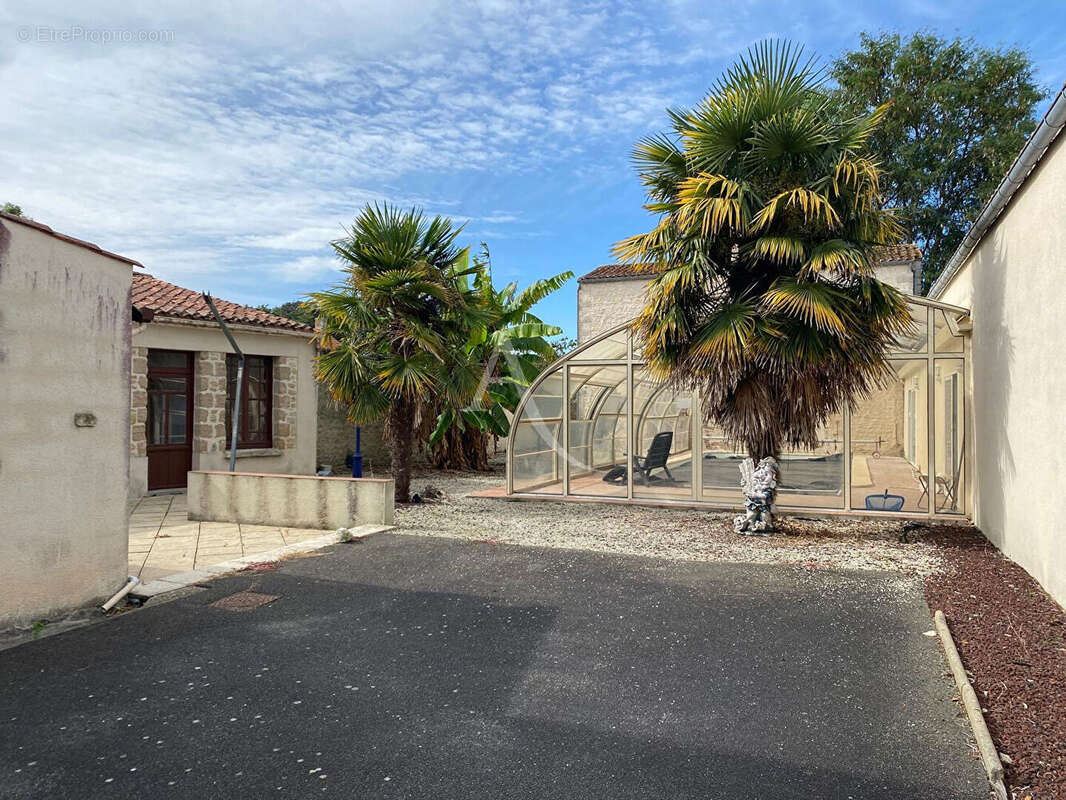 Maison à SAINT-MICHEL-EN-L&#039;HERM