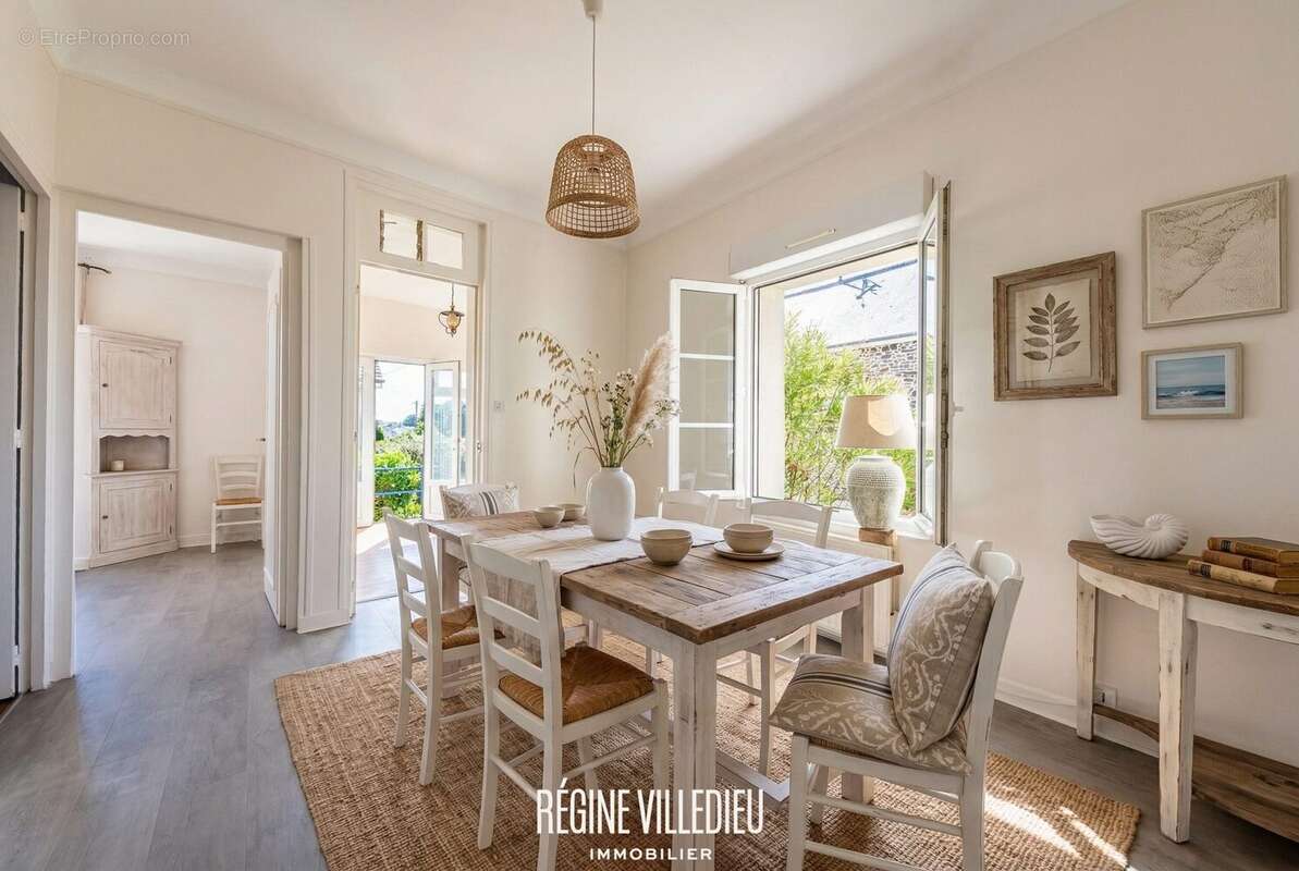 Maison à BARNEVILLE-CARTERET