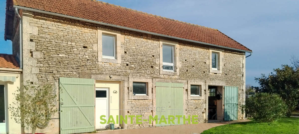 Maison à SAINT-PIERRE-LE-VIEUX