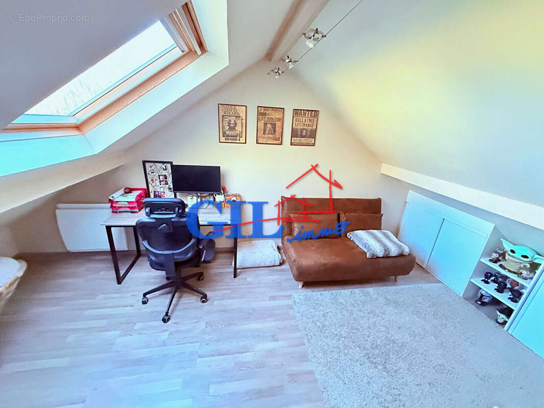 Maison à SAVIGNY-LE-TEMPLE