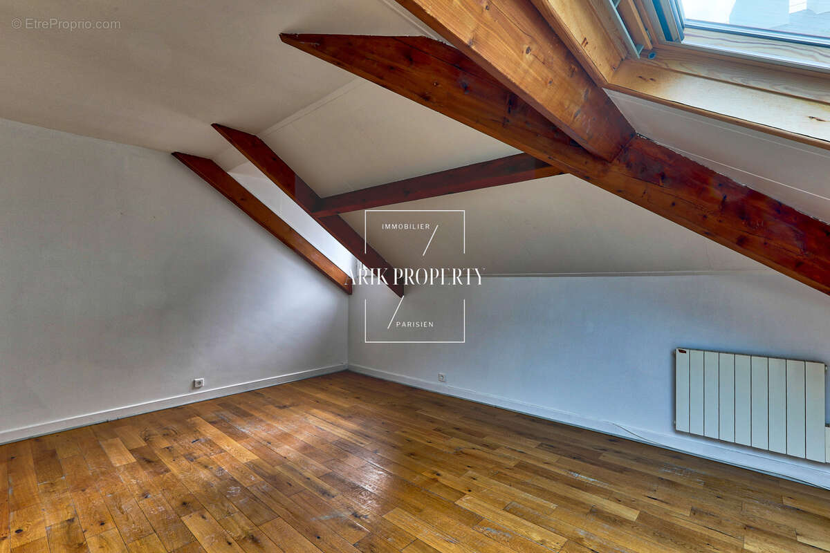 Appartement à CHARENTON-LE-PONT