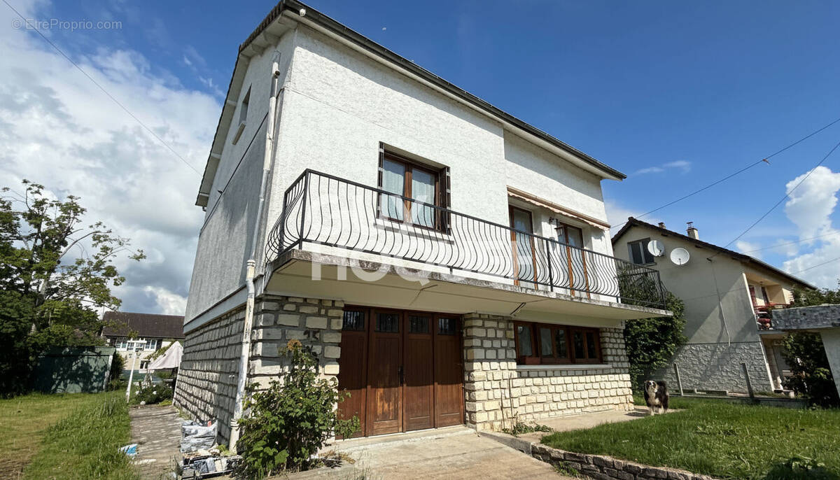 Maison à IVRY-LA-BATAILLE