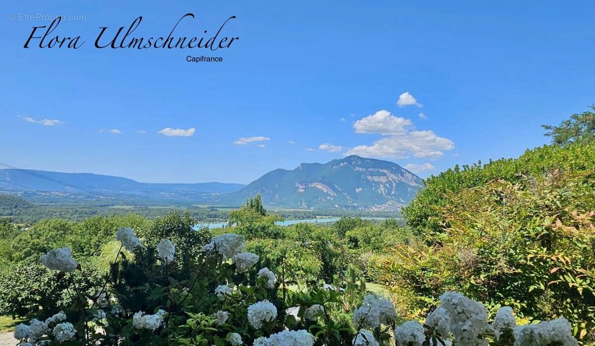 Maison familiale d'environ 135 m² avec vue panoramique, au cœur d'un écrin de verdure à CHANAZ (73). À seulement 25 minutes d'Ai - photo 17