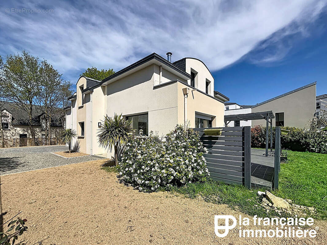 Maison à THORIGNE-FOUILLARD