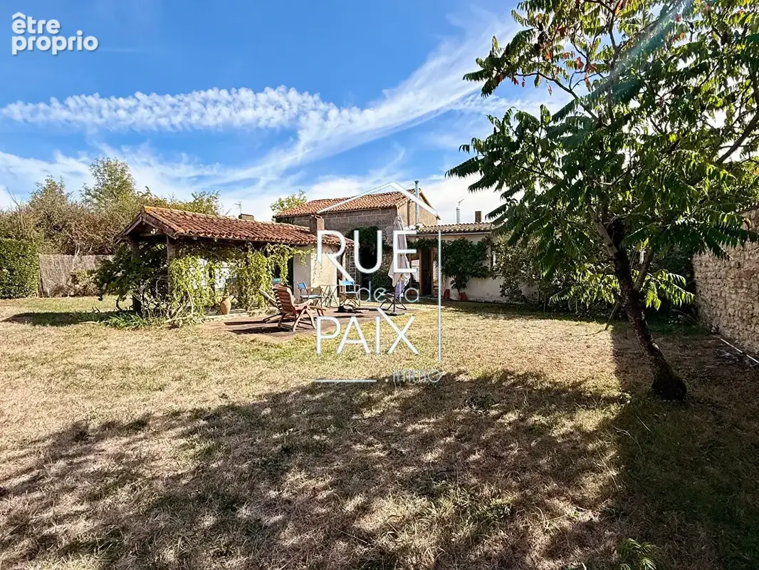 Maison en pierre à Lhoumois - photo 3