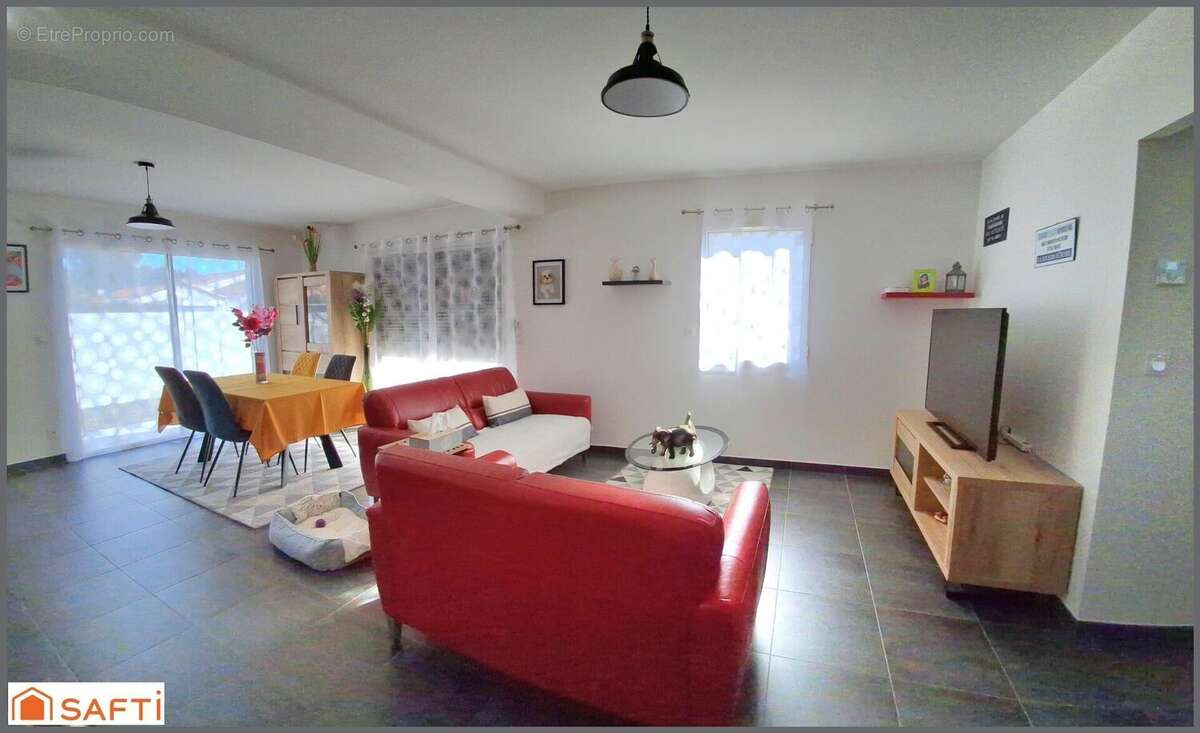 Maison 118 m² à La Tranche-Sur-Mer  - photo 3