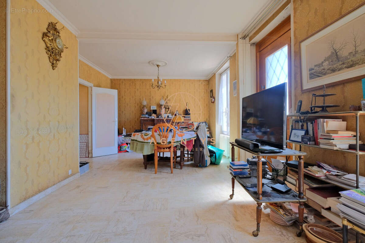 Maison à CHAMPIGNY-SUR-MARNE