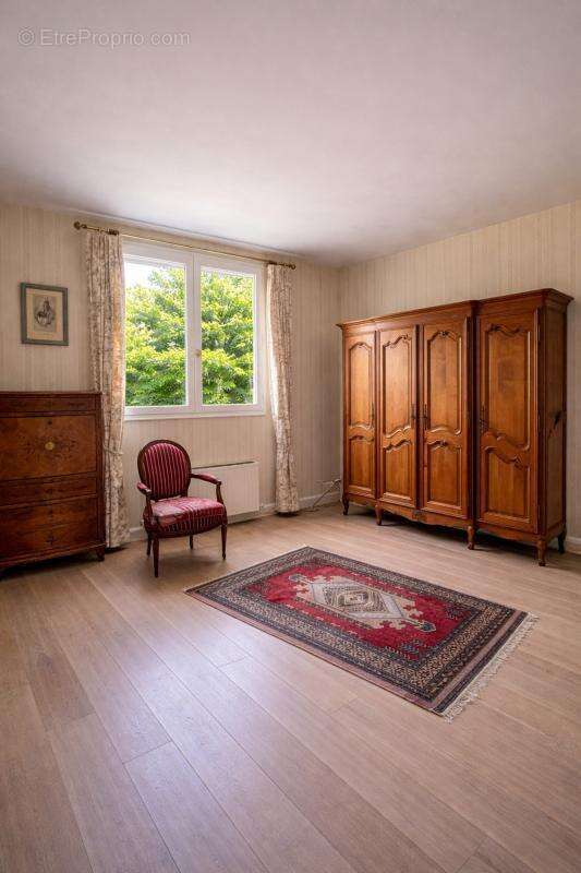 Maison à OZOIR-LA-FERRIERE