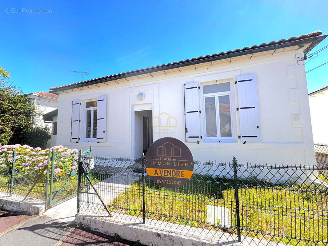 Maison T4 avec dépendance T2 à vendre au centre-ville de Gujan-Mestras - photo 2