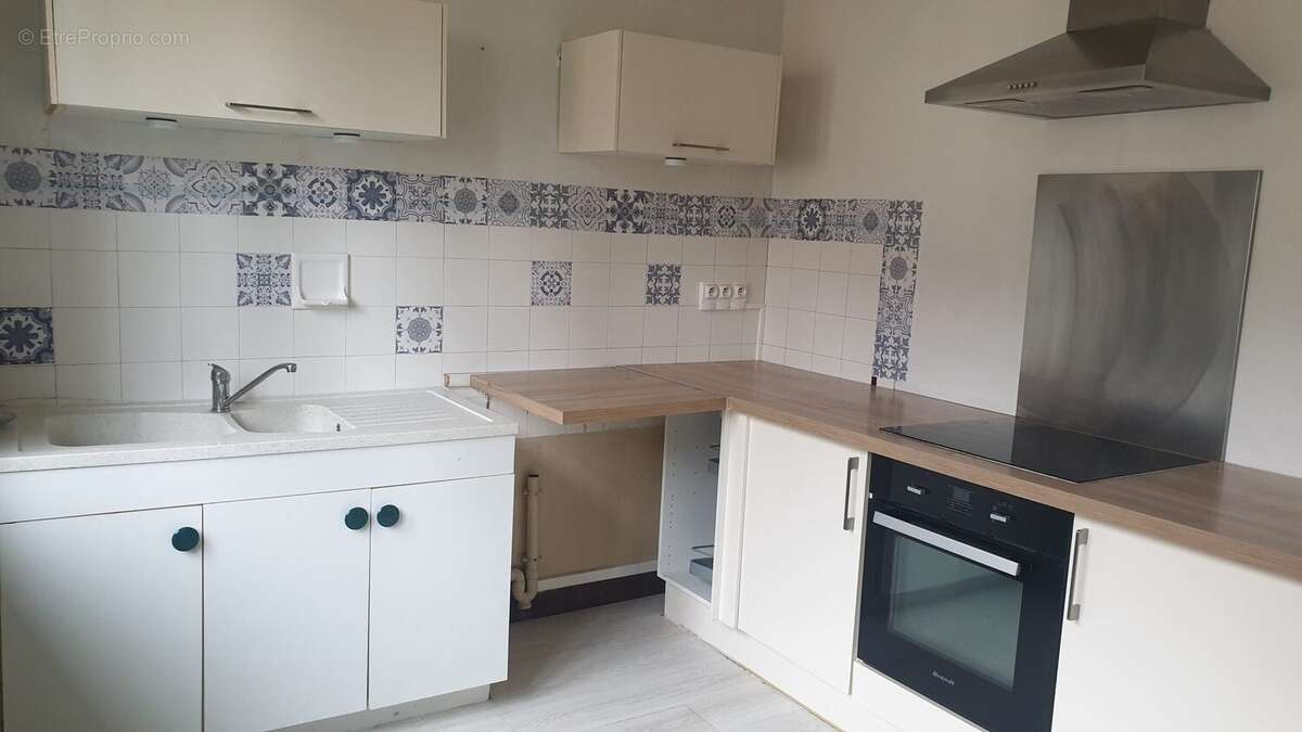 Maison à CHATEAUNEUF-LA-FORET