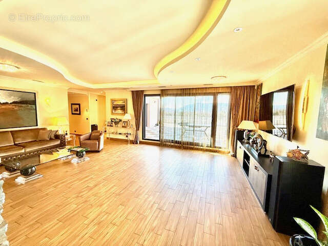 Appartement à SAINT-GENIS-POUILLY