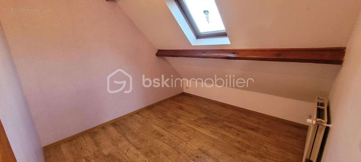 Maison à SAINT-GERMAIN-LAVAL