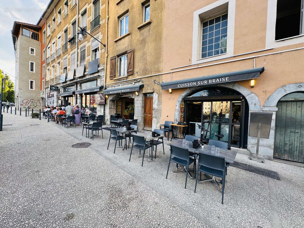 Grenoble murs commerciaux de restaurant emplacement exceptionnel - photo 4