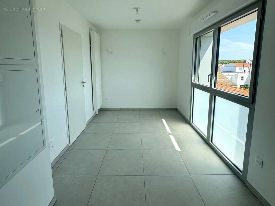 Appartement 46 m² à La Rochelle  - photo 2