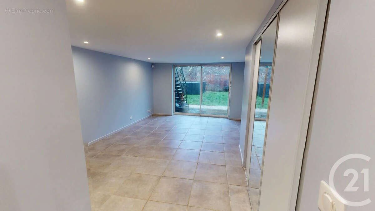 Maison à SAINT-QUENTIN