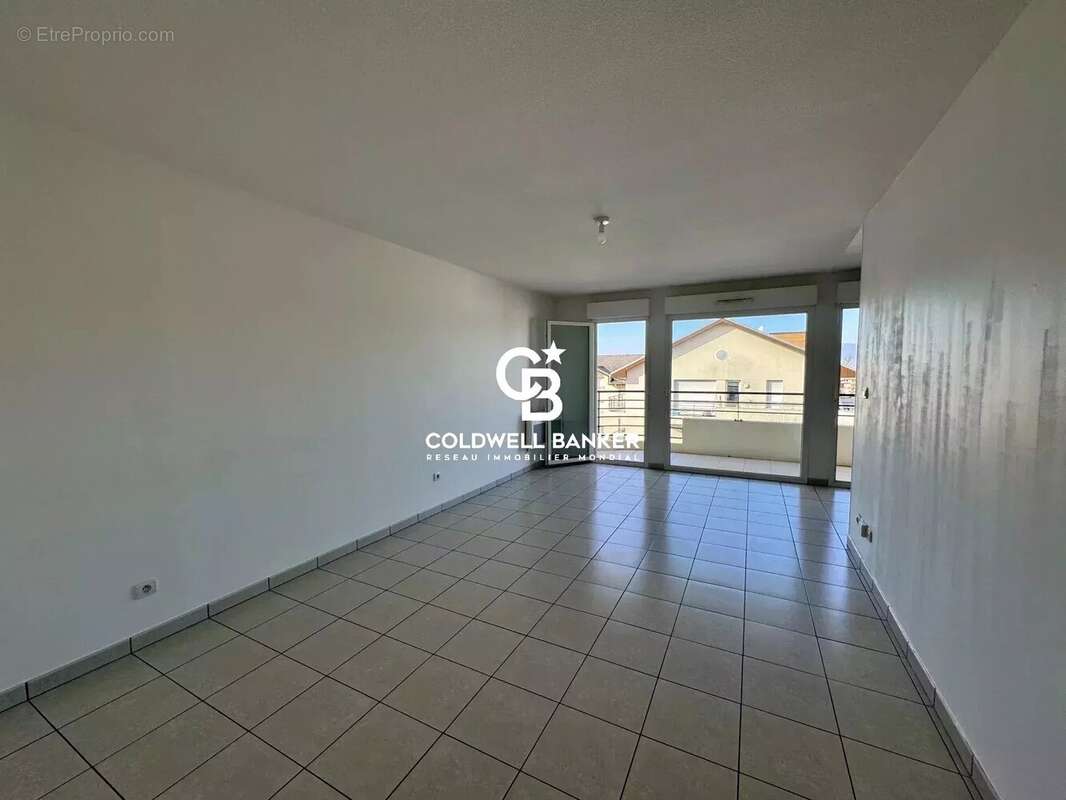 Appartement à VETRAZ-MONTHOUX