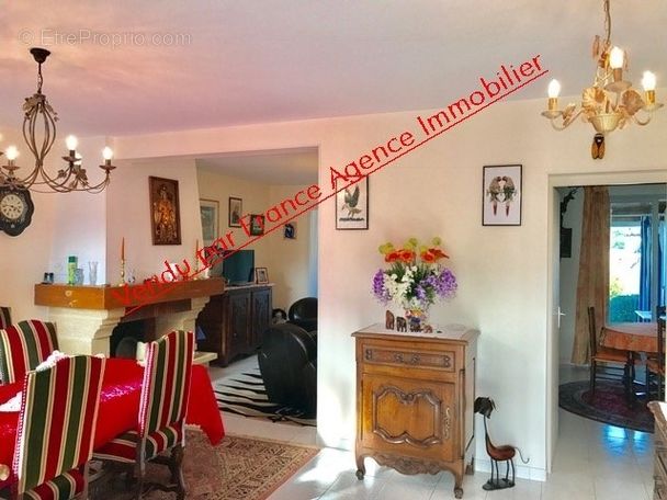 Maison à SAINT-JEAN-LASSEILLE