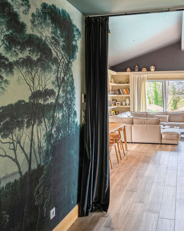 Maison à SAINT-SULPICE-ET-CAMEYRAC