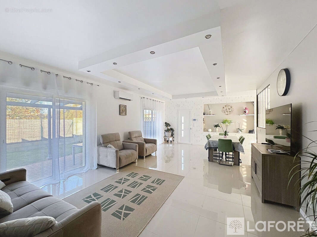 Maison à SAINT-ANDRE-DE-CUBZAC