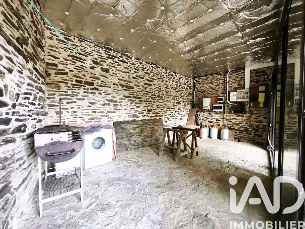 Maison 166 m² à Estaing  - photo 4
