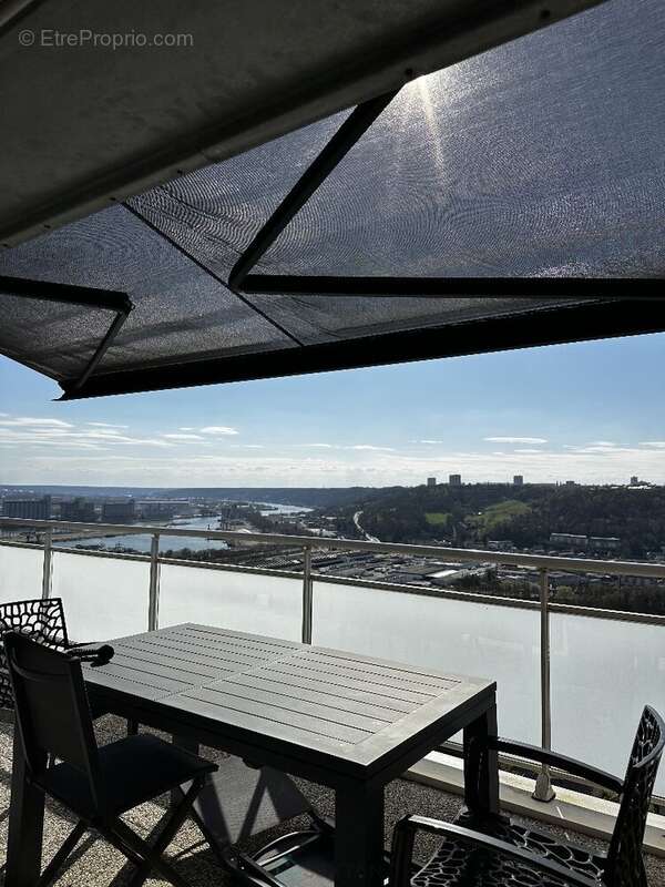 Appartement à DEVILLE-LES-ROUEN