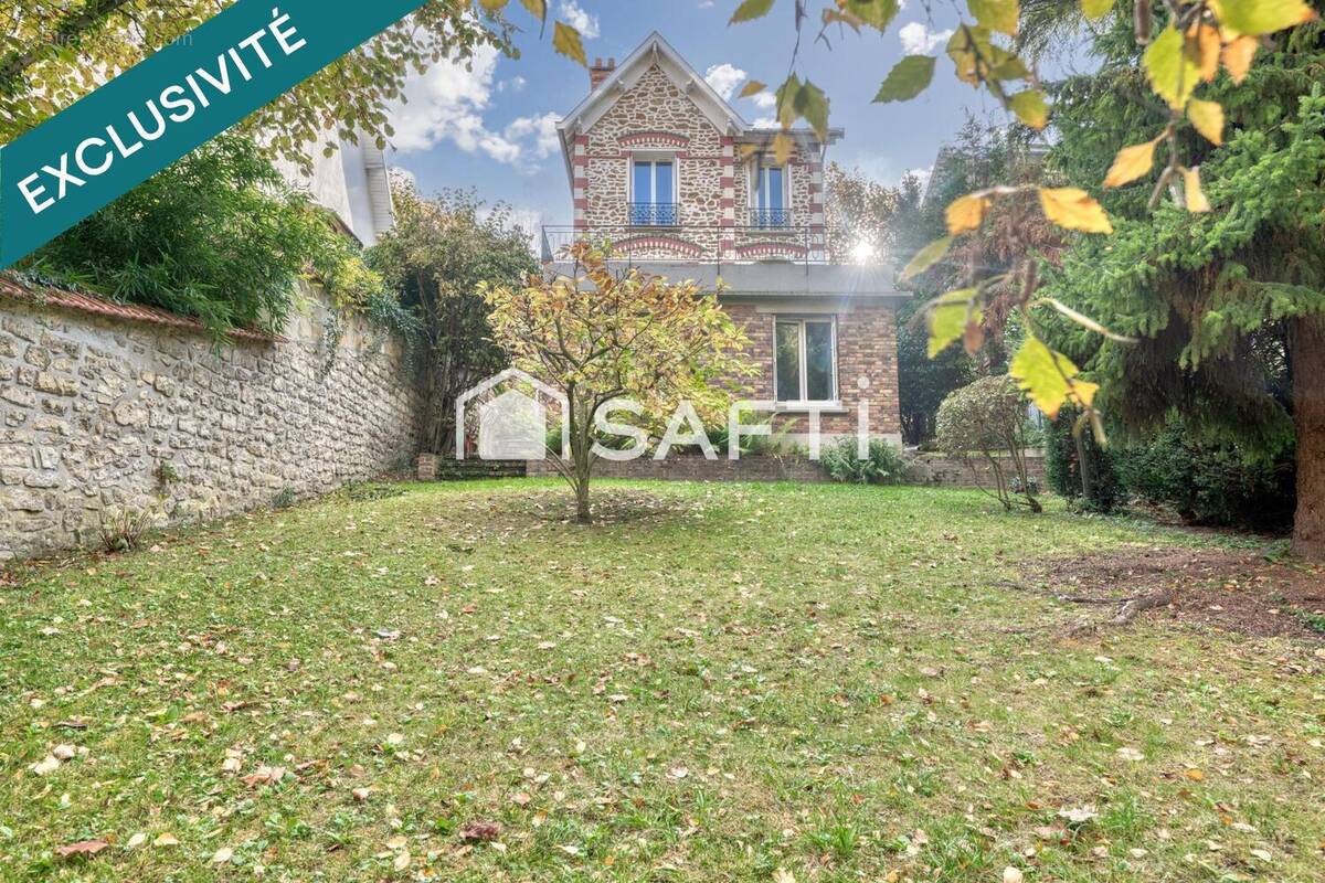 Photo 1 - Maison à SAINT-MAUR-DES-FOSSES