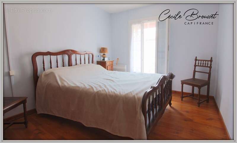 Maison de village rénovée à vendre 7 pièces SAINT LAURENT DE CERDANS (66) - photo 5